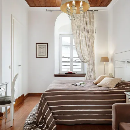 Despotiko 4* Portariá